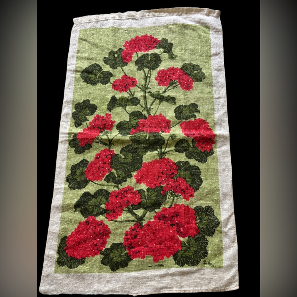 Beautiful Vintage Linen Tea Towel Signed Lois Long by Ray Dee Red Geraniums